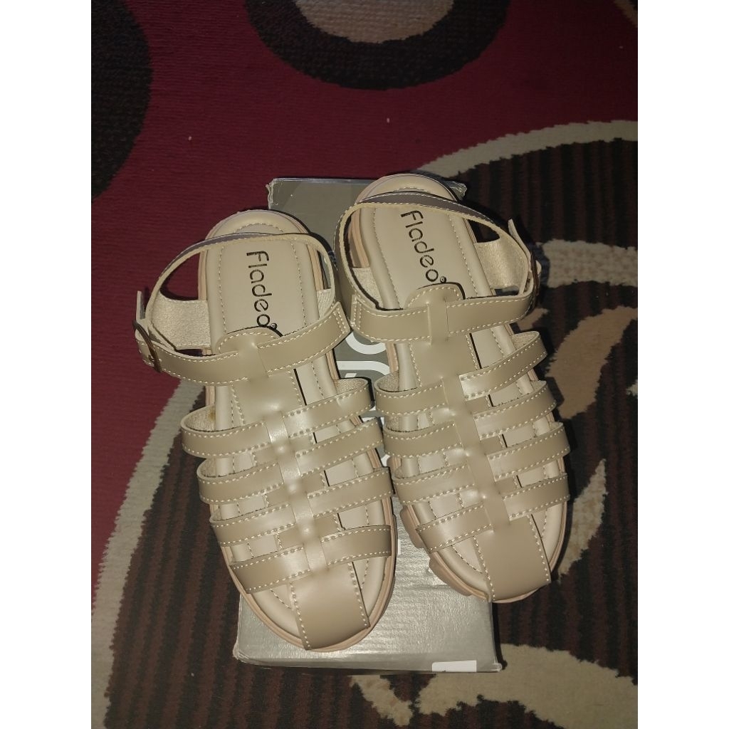 Sandal Wedges Wanita Fladeo