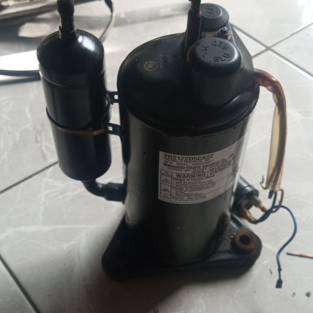 kompresor AC/ kompresor angin/ kompresor udara / kompresor buat ngecat