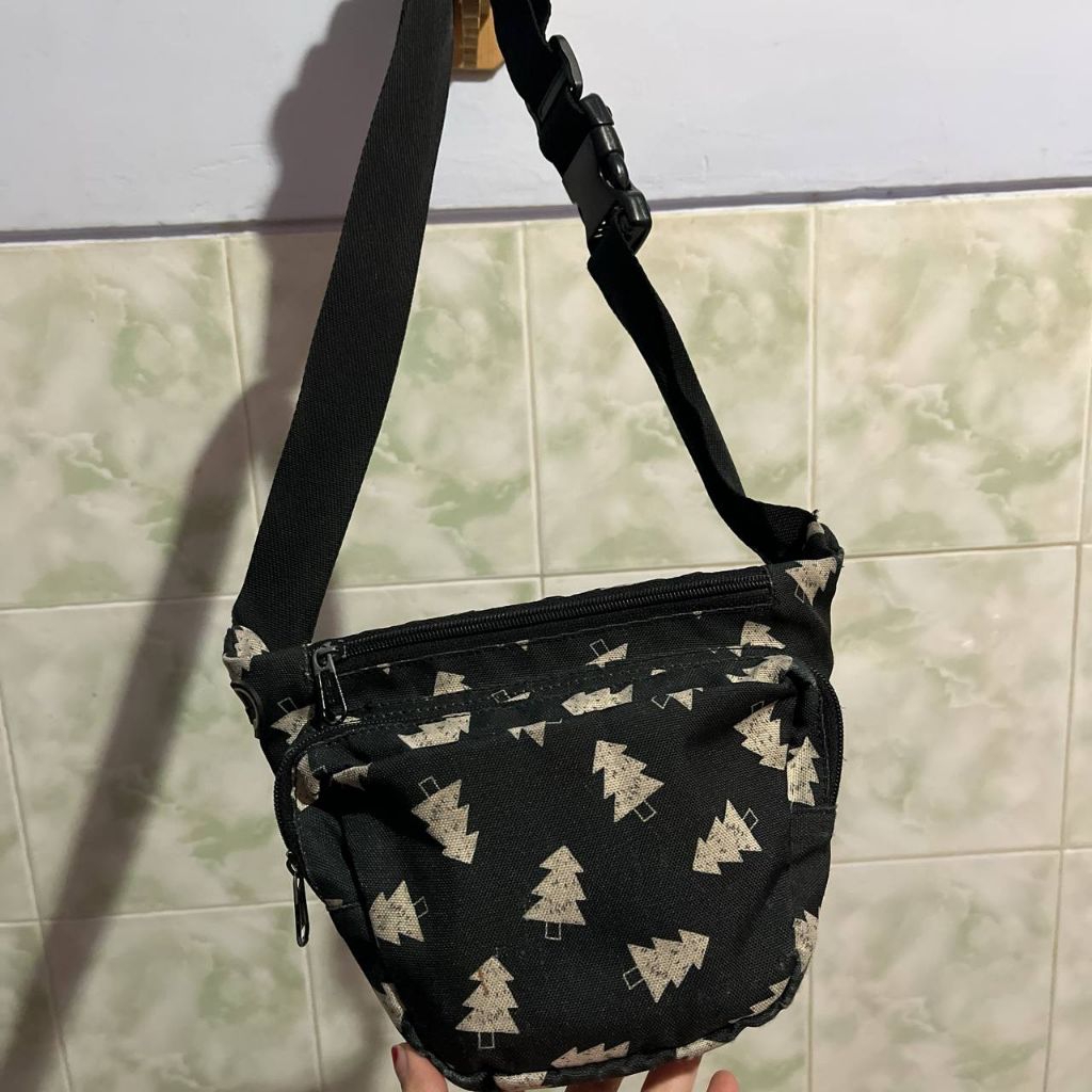 Waistbag anak laki laki preloved bekas second
