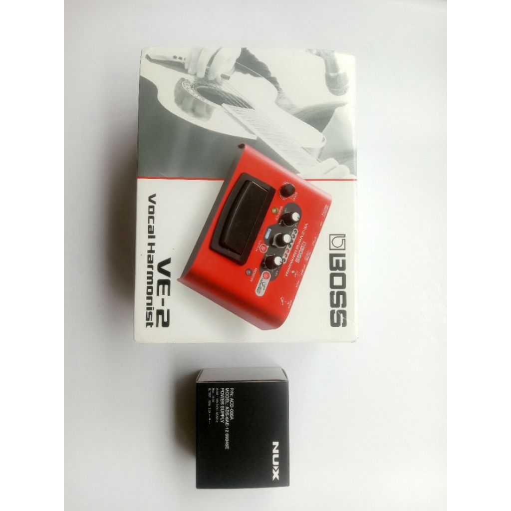Boss VE-2  Vocal Harmonist + Adaptor  Efek  Vokal  VE 2 / effect VE 2