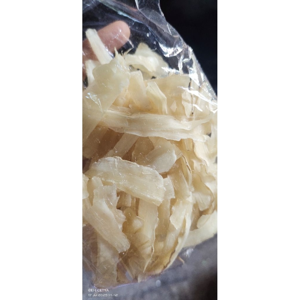 

KERIPIK SINGKONG MENTAH MANGGLENG SINGKONG MENTAH ASLI GUNUNGKIDUL