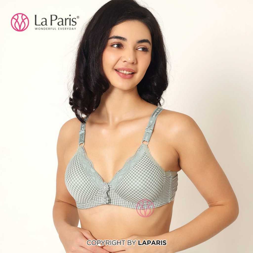 BH Bra Tanpa Kawat Art 1118 LA PARIS Motif Kotak Renda Atas Import Kait 3 Size 36 - 42 Cup B / C