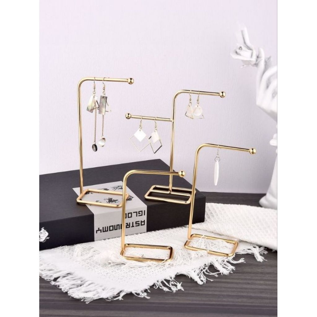 Rak Display Aksesoris Anting Cincin