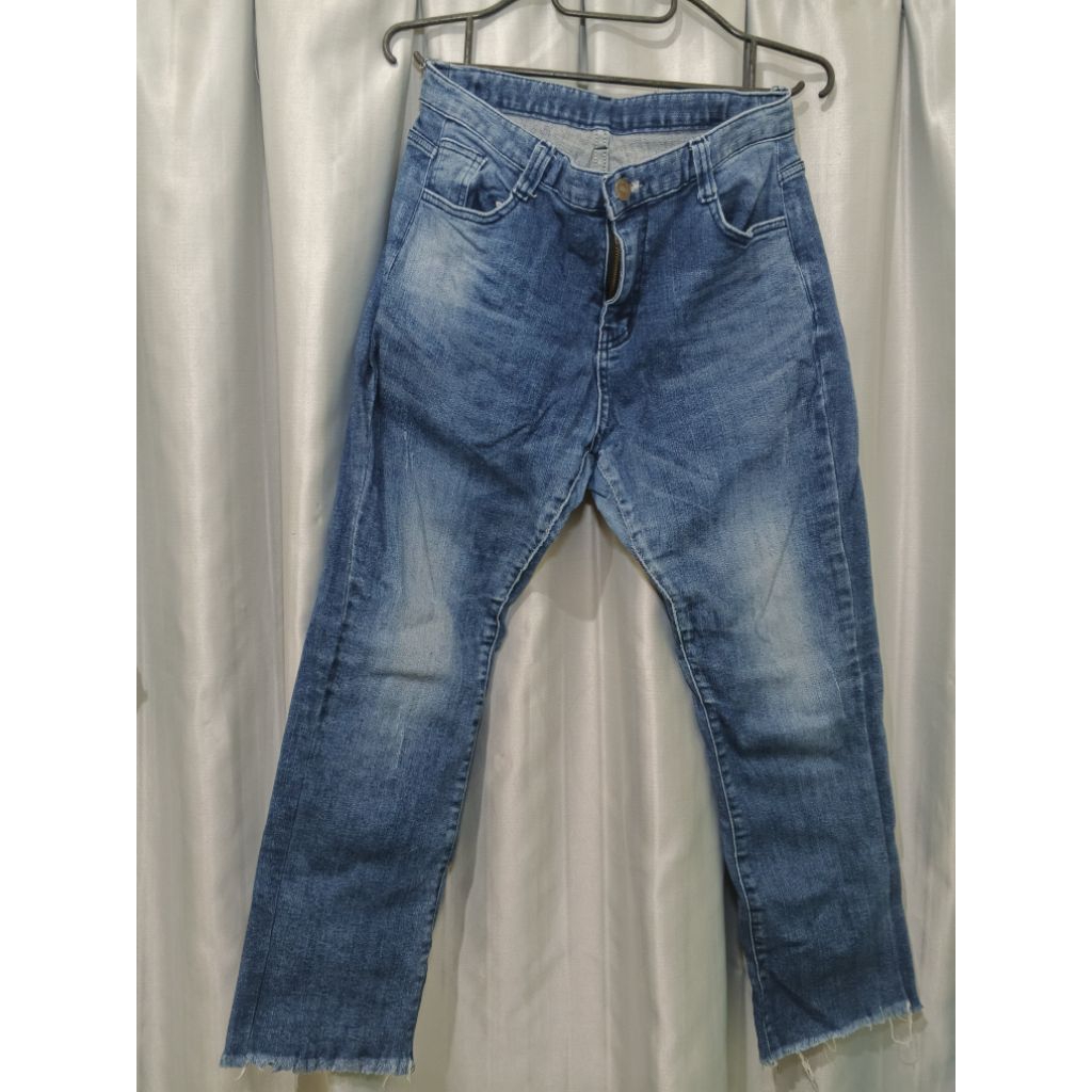 [PRELOVED] Celana Levis Strawberry Size - 32