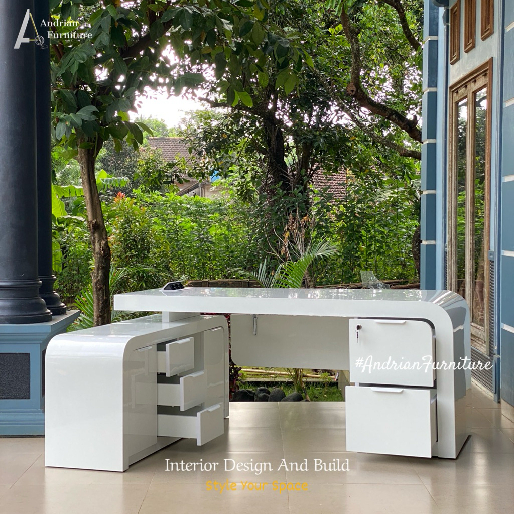 Meja Kerja / Kantor Direktur Modern Minimalis Premium Fin. HPL White Glossy