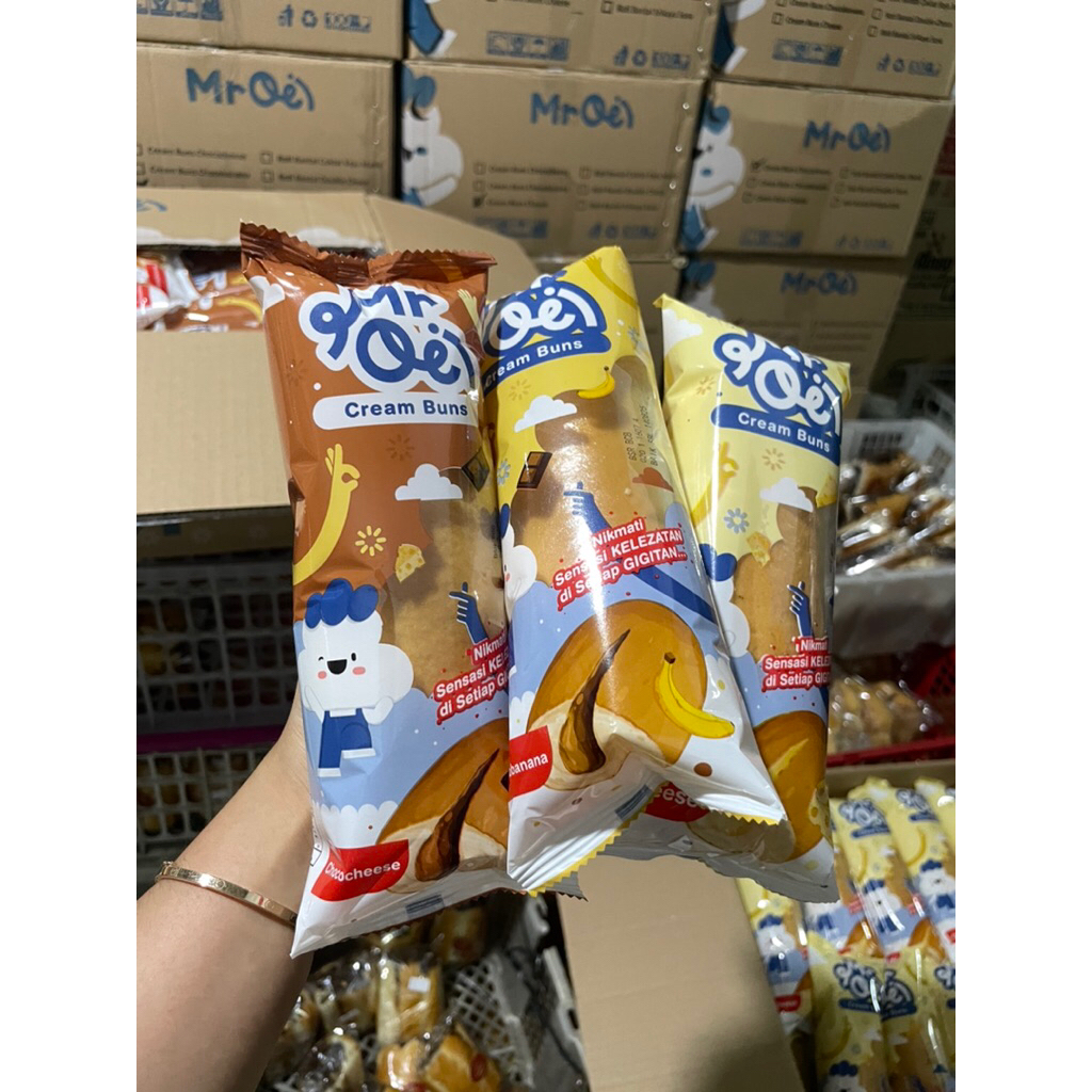 

ROTI CREAM BUNS MR.OEI