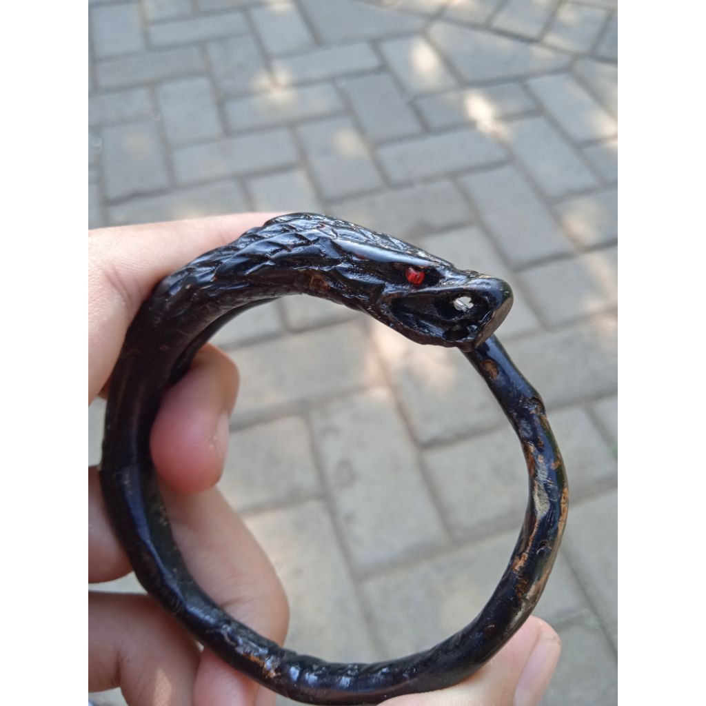 gelang akar bahar hitam ukir elang