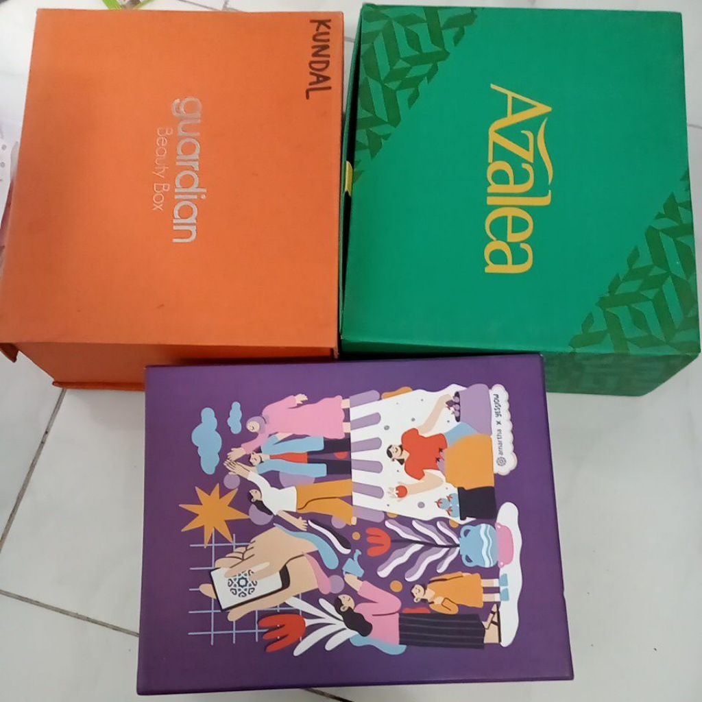 

Kotak Box Preloved bisa untuk kotak kado