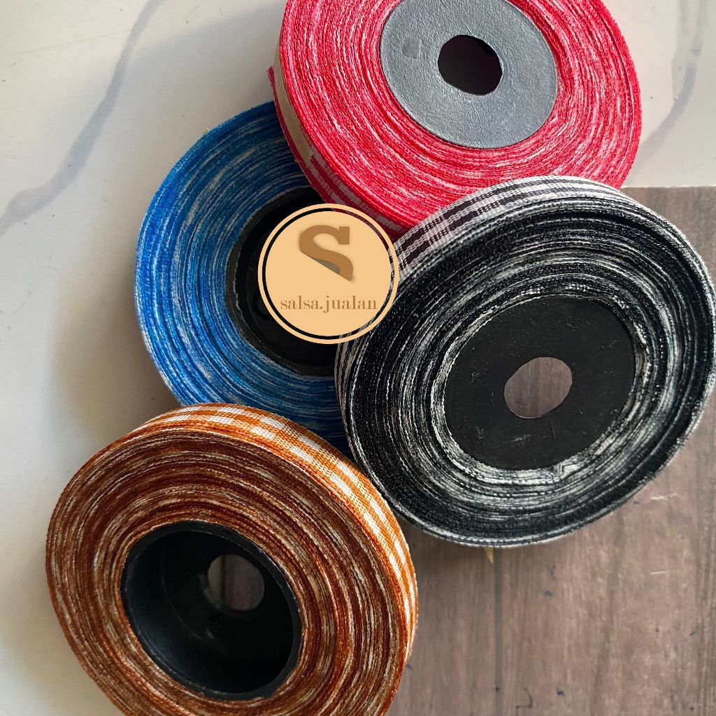 

Pita Motif Kotak-kotak 1,3 cm Per-Roll