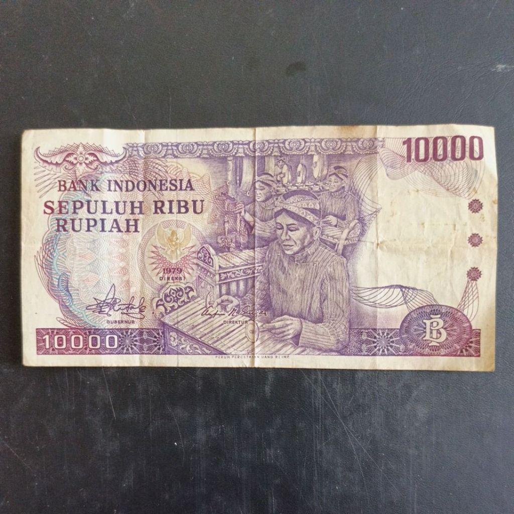 Uang Kuno 10000 Rupiah 1979 Gamelan