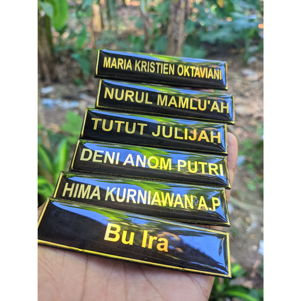 

Papan Nama Dada Premium Lapis Resin (GOLD ASLI)/Name Tag Emas/Nametag/Papan Nama Dada/Name Tag Resin