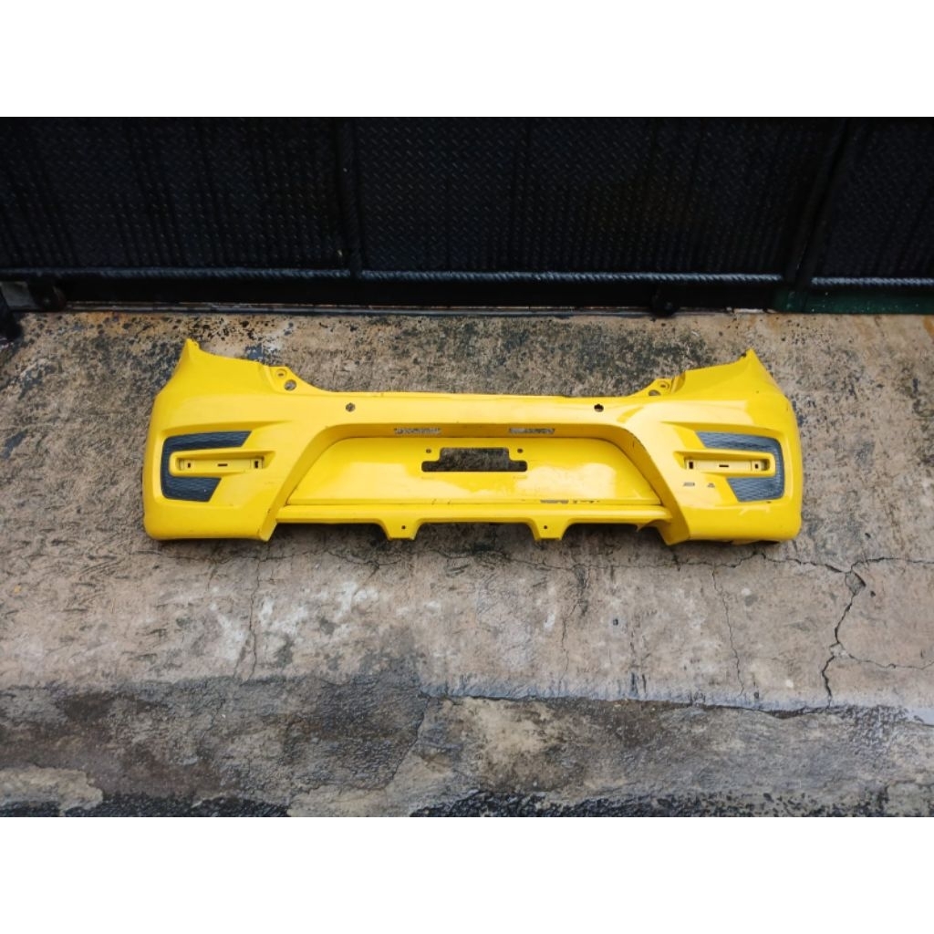 Bumper belakan toyota agya trd 2019