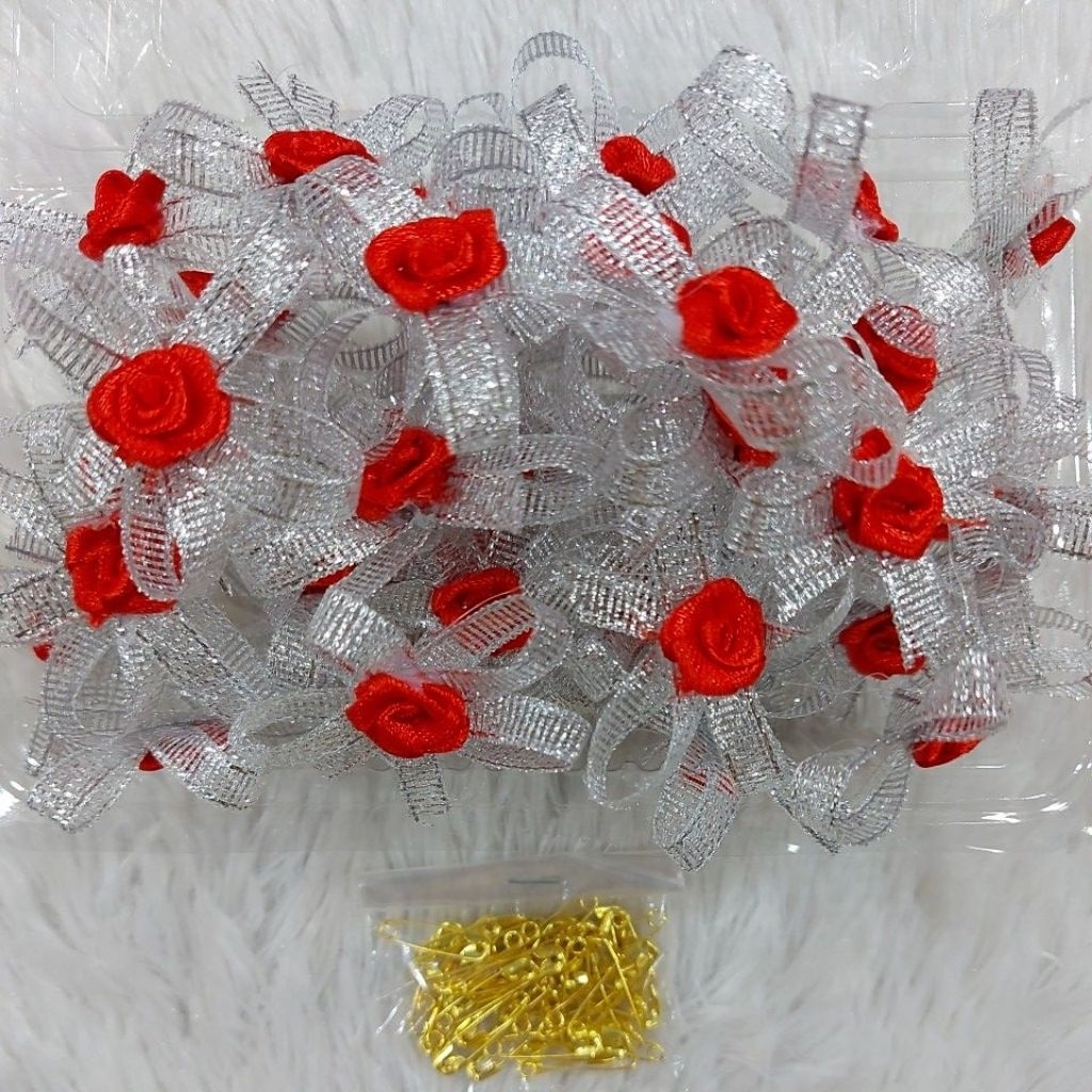 

Bunga Pita Panitia Silver 4cm 1Kap isi 50 Pcs Sudah dapat Peniti Terpisah