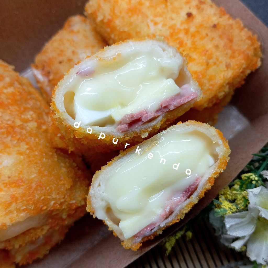 Risol Mayo Smoked Beef / Risol Mayo Smoked Beef Telur Keju / Risol Mayo / Gorengan / Takjil Ramadhan