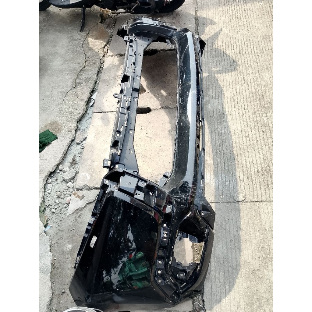 Bemper depan Pajero 2017 up original