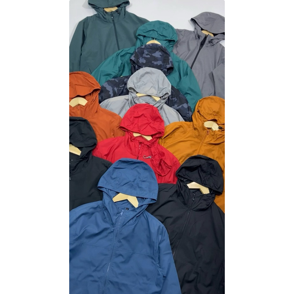 Jaket Uniqlo Running