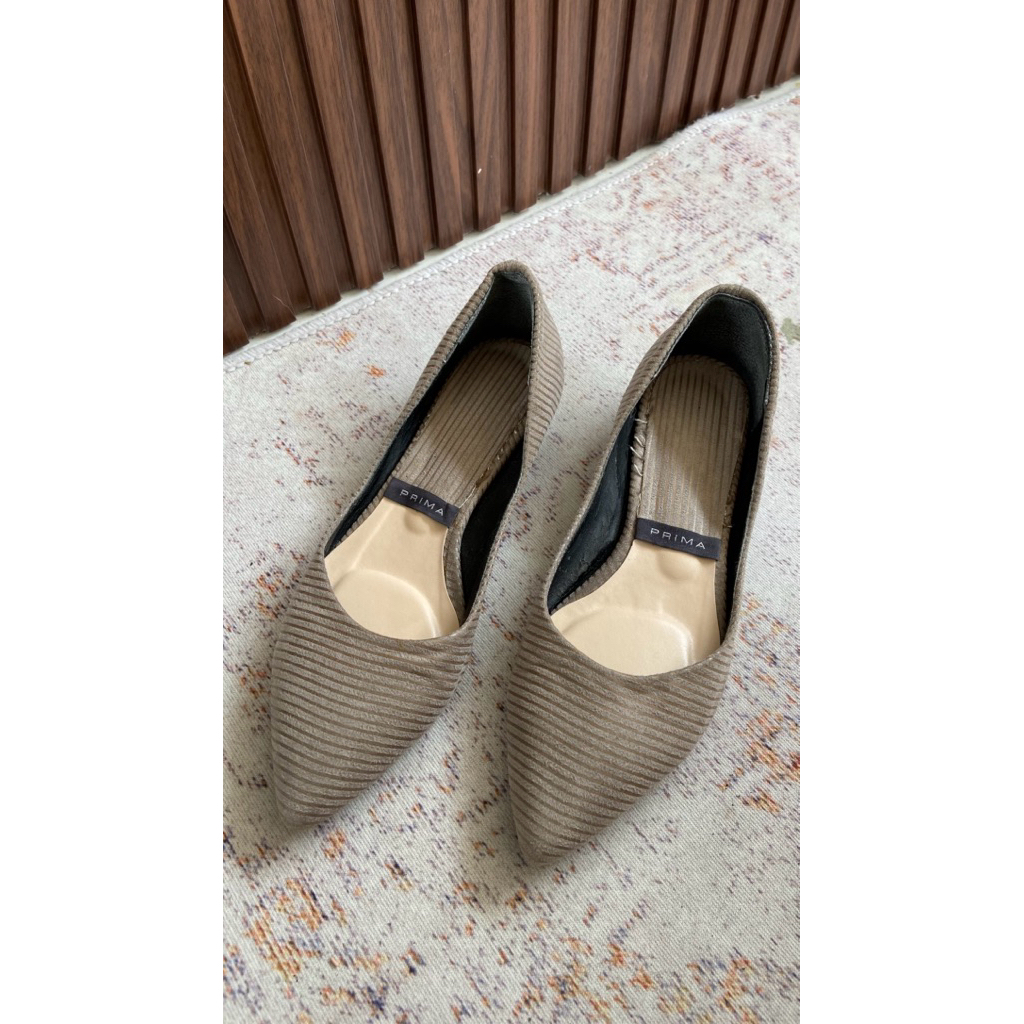 preloved sepatu kerja wanita