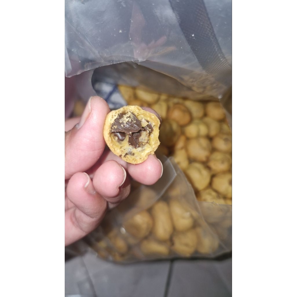 

soes Kering isi coklat 200gr - 800gr