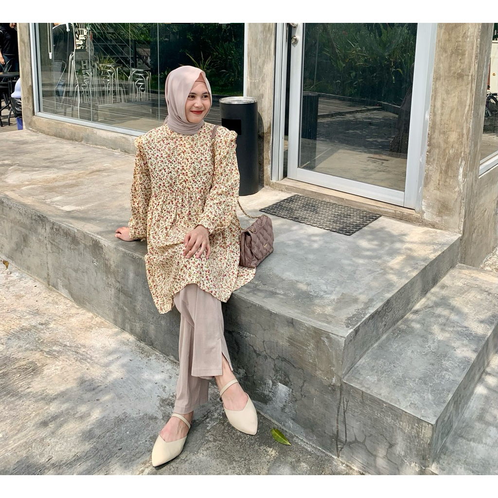 Vonely Shabby blouse katun