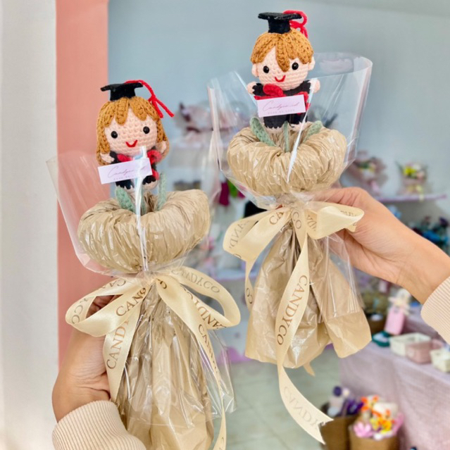 Boneka Rajut Wisuda|Boneka wisuda|Buket wisuda|Boneka rajut hadiah wisuda by candyco