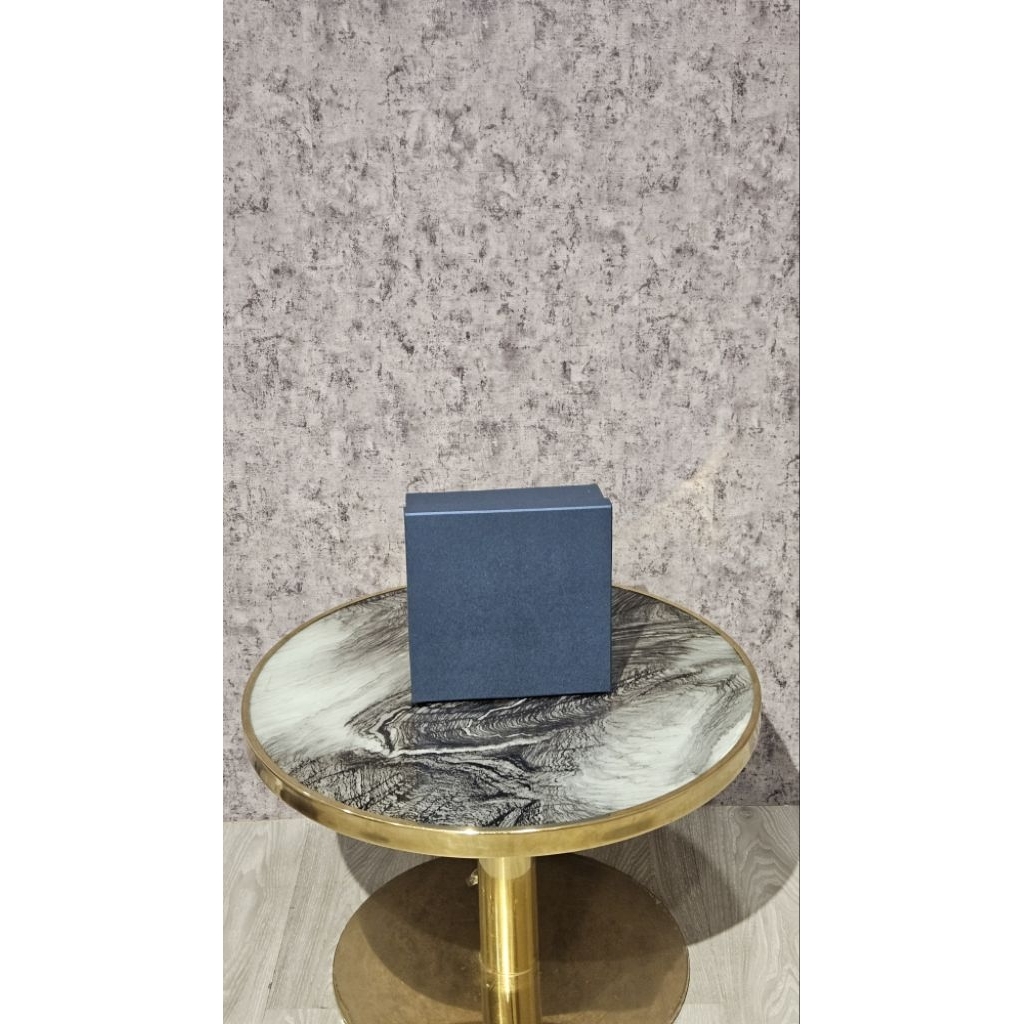 

Kotak Box / Box bunga Premium / Flower Box / Kotak Kado