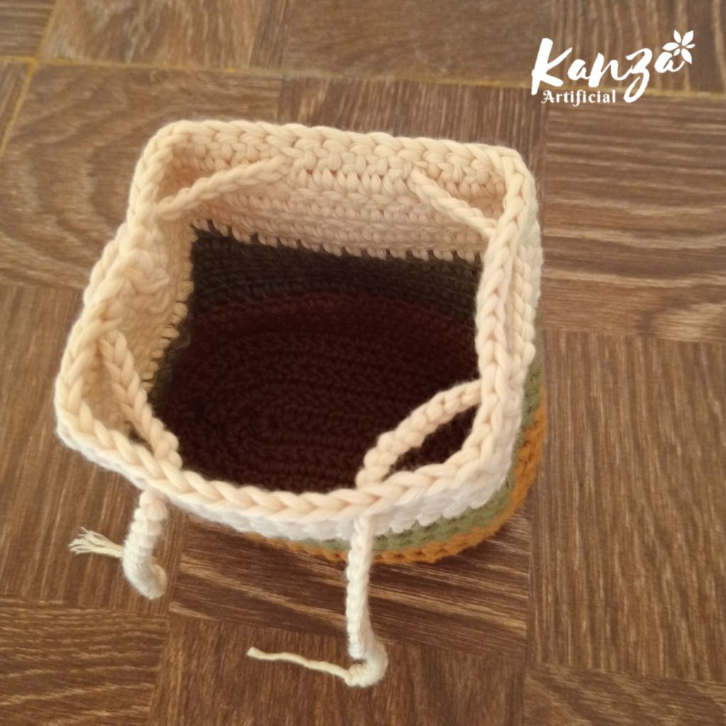 mini pouch / pouch rajut