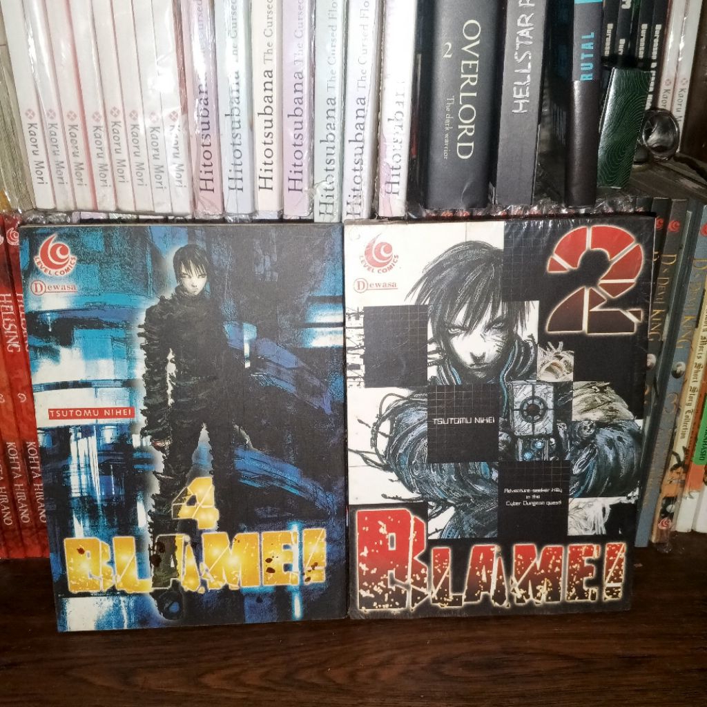 komik blame volume 2,4