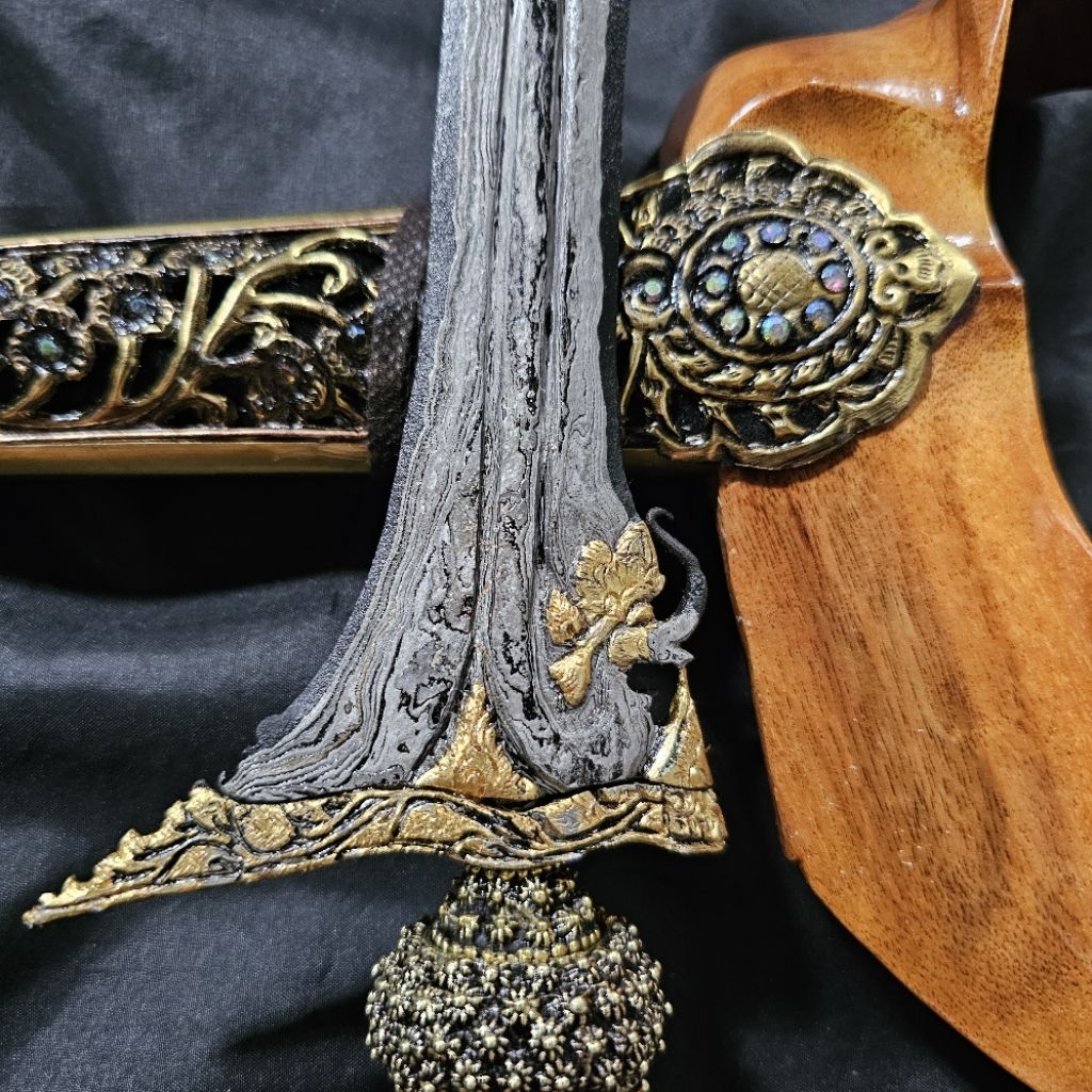 Keris Nogo Liman Kinatah Sepuh Emas Pamor Pedaringan Kebak