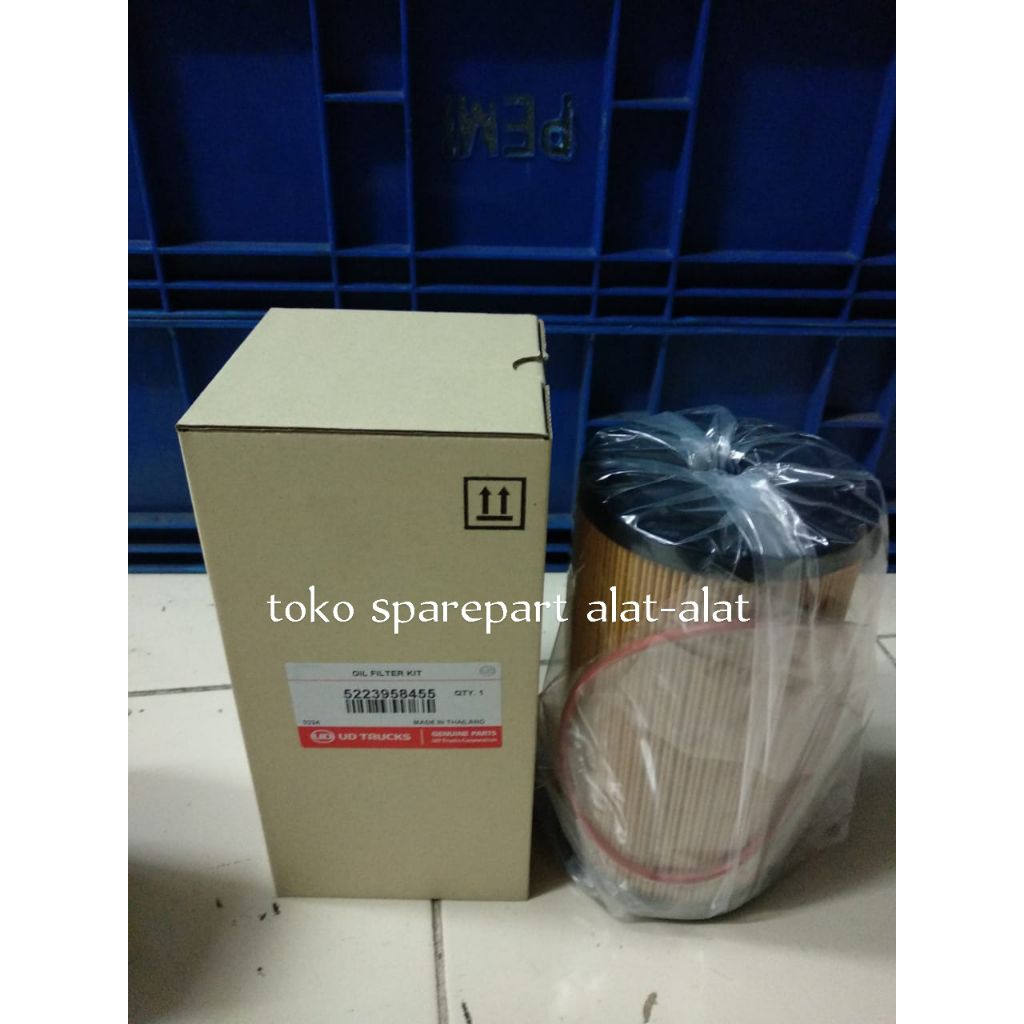 5223958455 Oil Filter Kit Sparepart UD Quester 280 370
