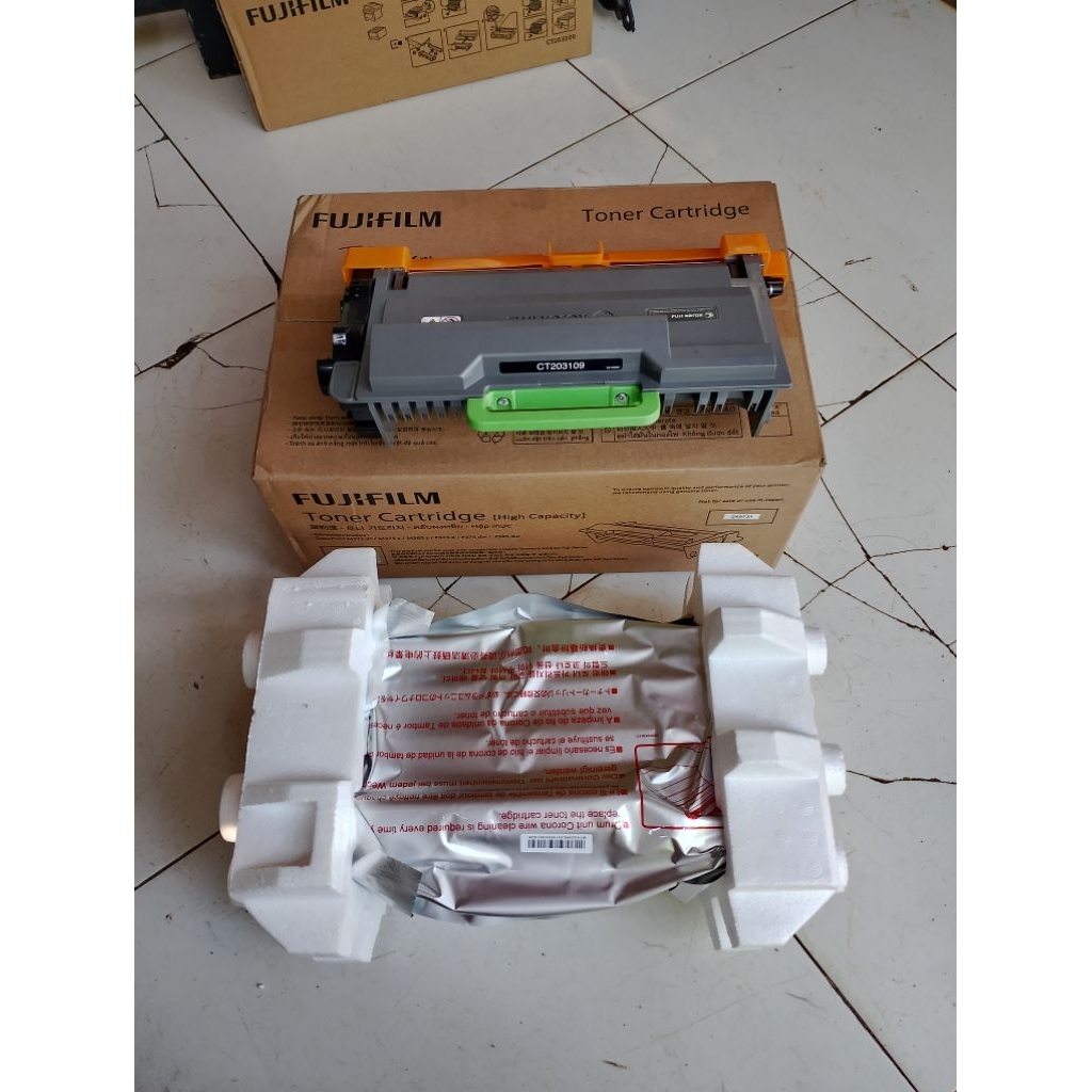toner cartridge Fuji film xerox ct203109