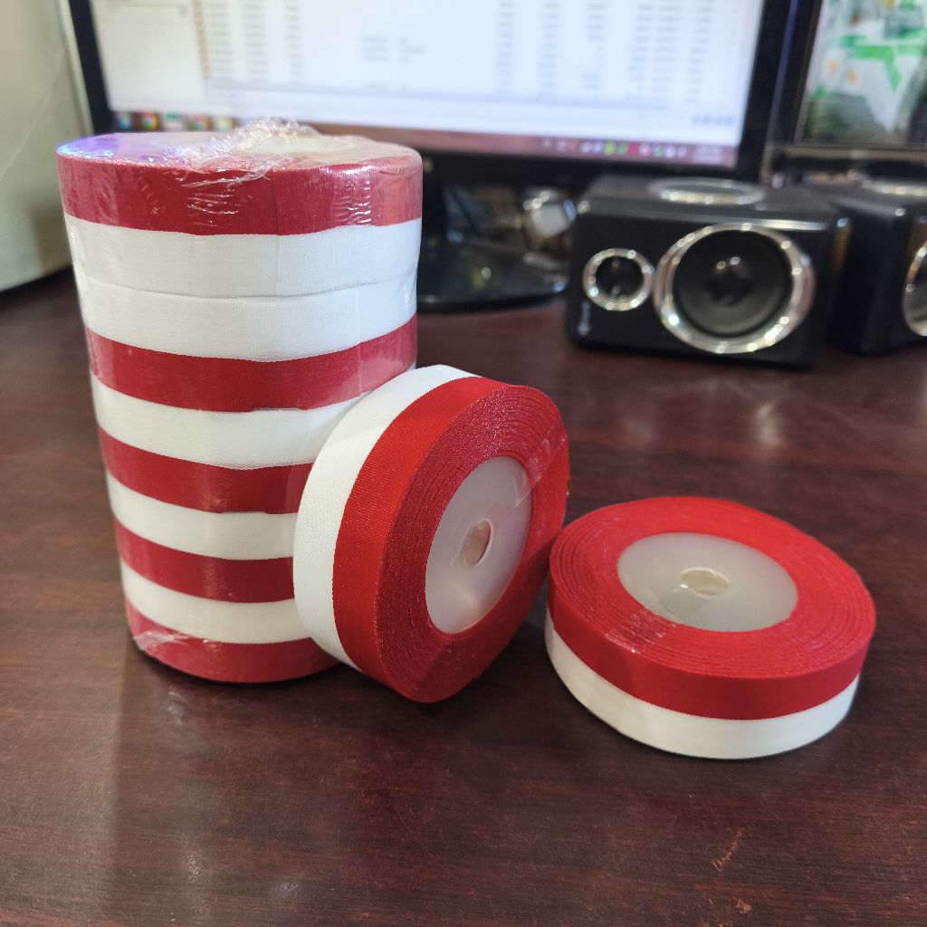 

Pita Merah Putih Lebar 3 CM ( 1 Roll )