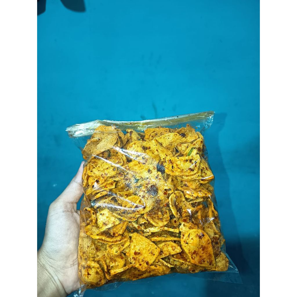 

Basreng kering ekstra pedas daun jeruk
