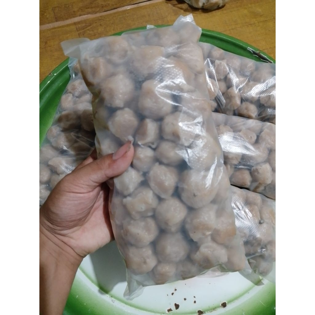 

bakso ayam dan tahu restok retiap hari