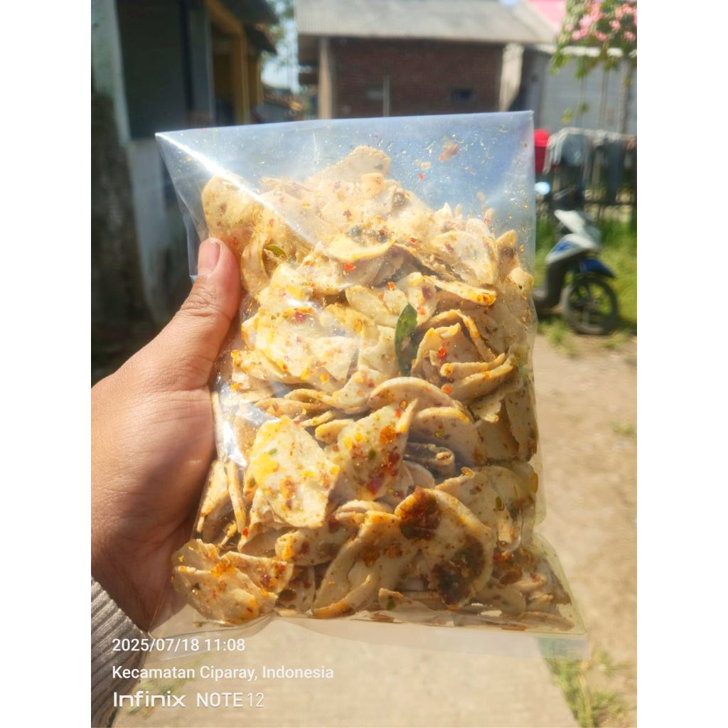 

basreng pedas dan original daun jeruk 250gram