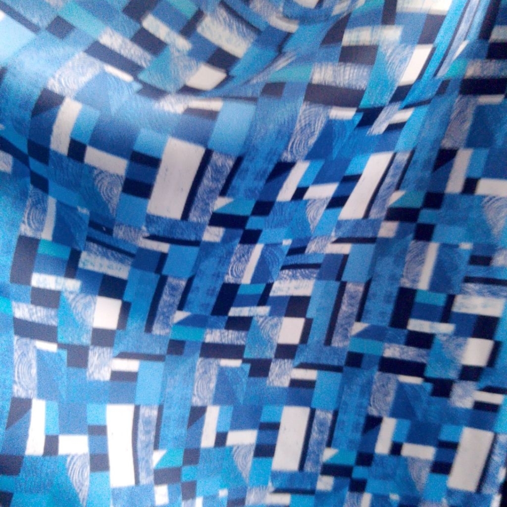 Kain Satin Motif Kotak Elegan – Bahan Lembut & Jatuh | Lebar 150cm apt