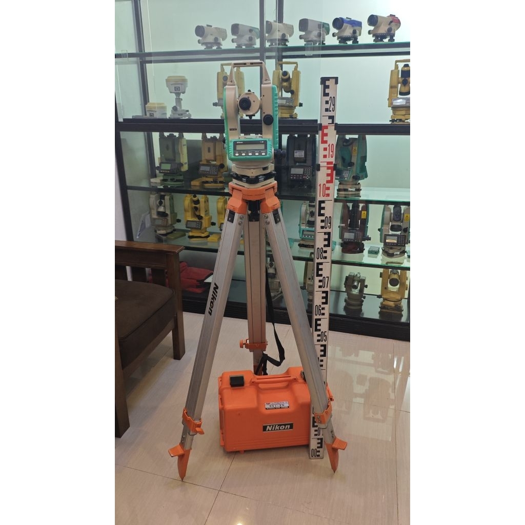 Digital Theodolite Nikon NE-100 Bekas Mulus