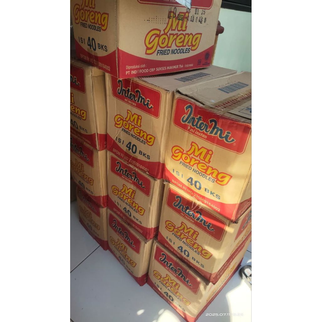 

INTERMIE GORENG 1 DUS 40 PCS