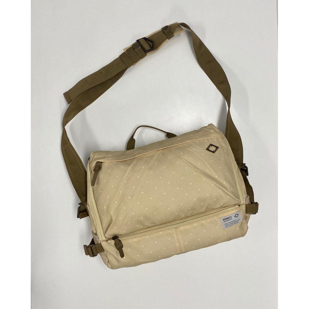 BROWNBREATH MESSENGER BAG