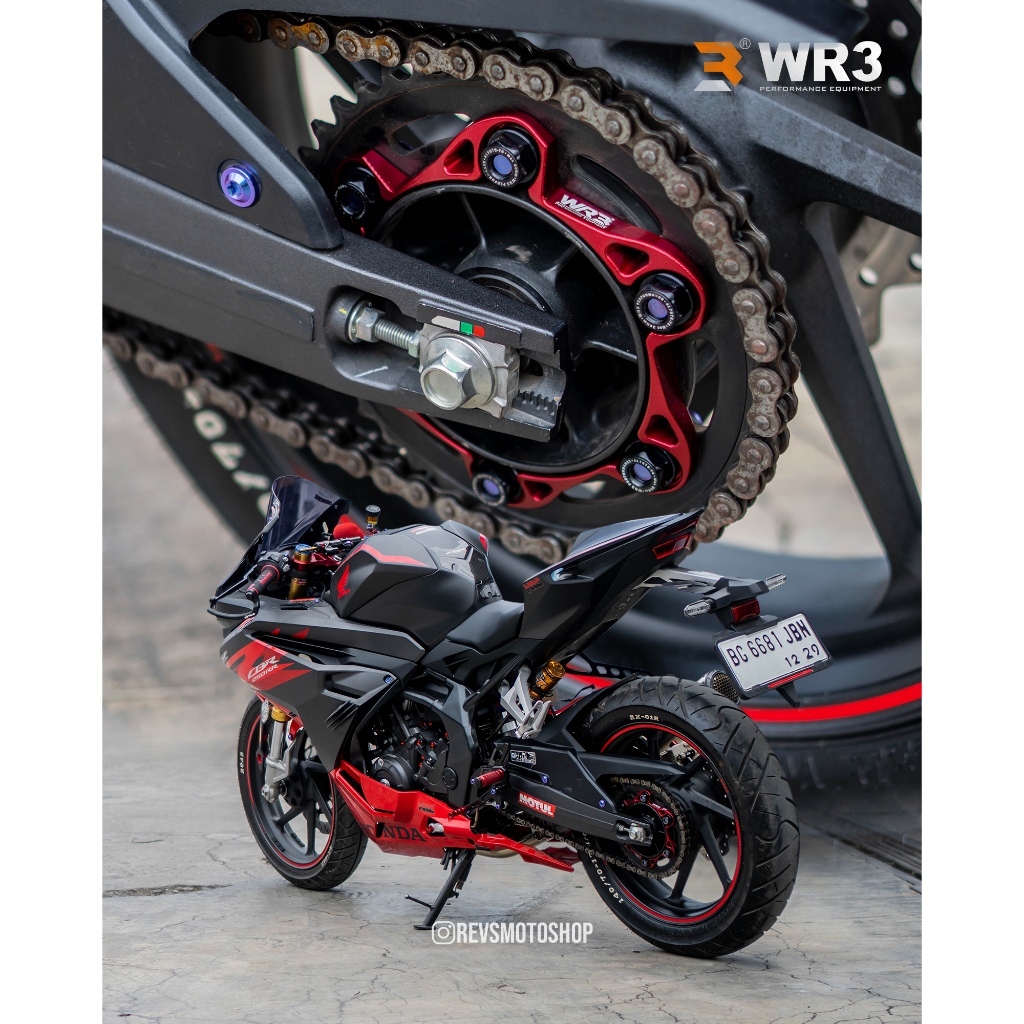 WR3 FLANGE GEAR COVER GEAR BELAKANG - HONDA CBR250RR
