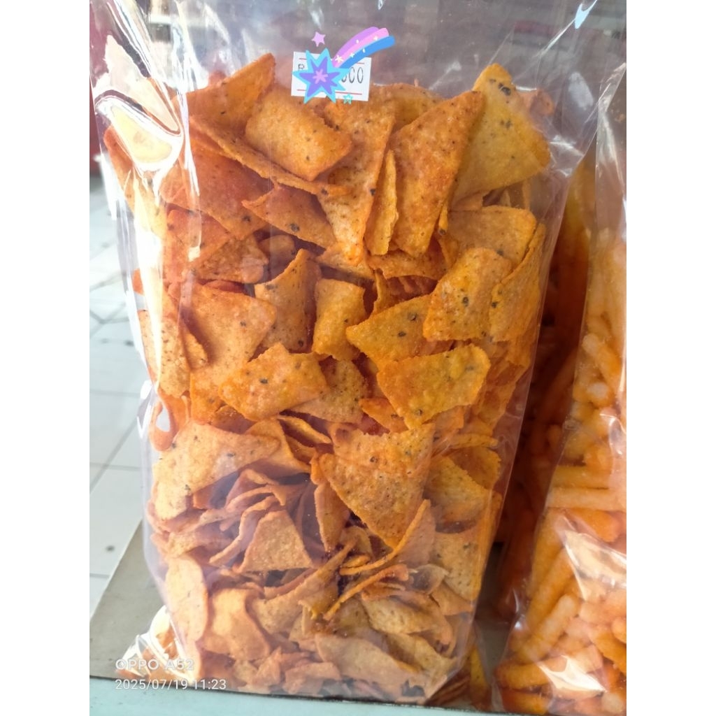 

Kripik jagung chips tortila