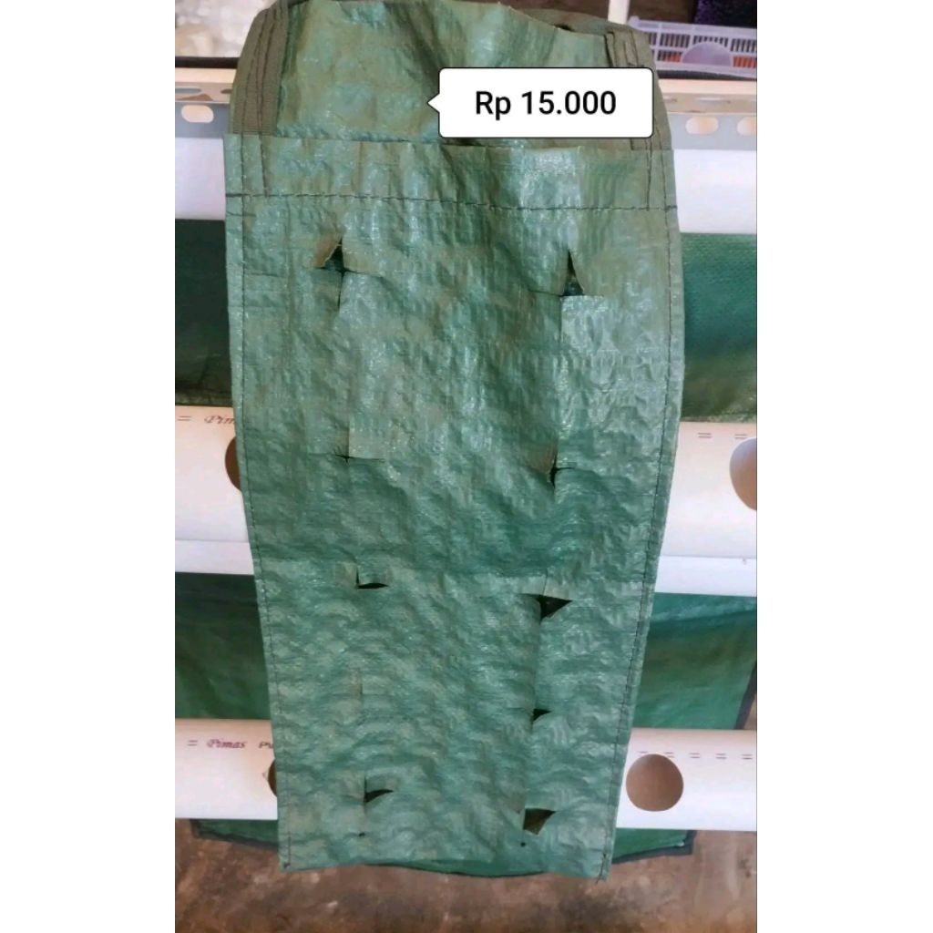 planter bag gantung 12 lobang
