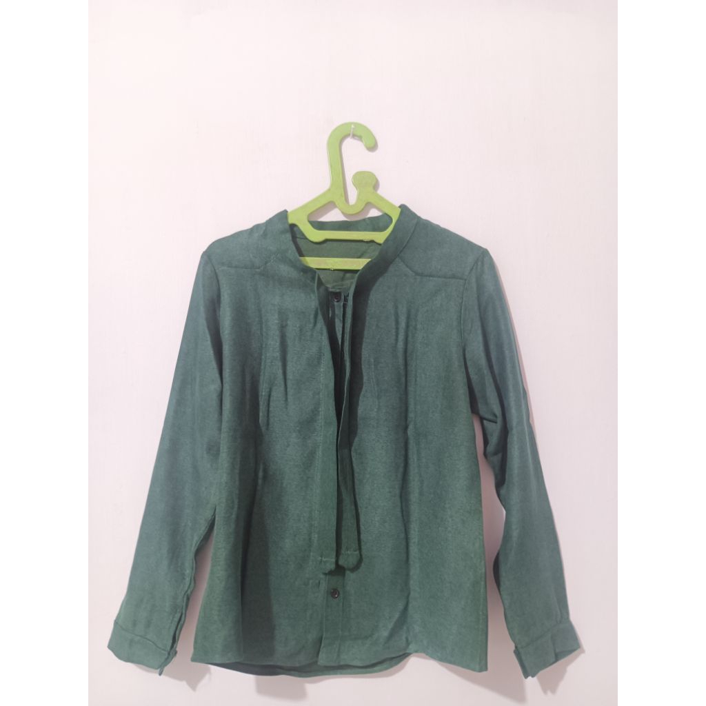 blouse hijau botol bludru (pl)