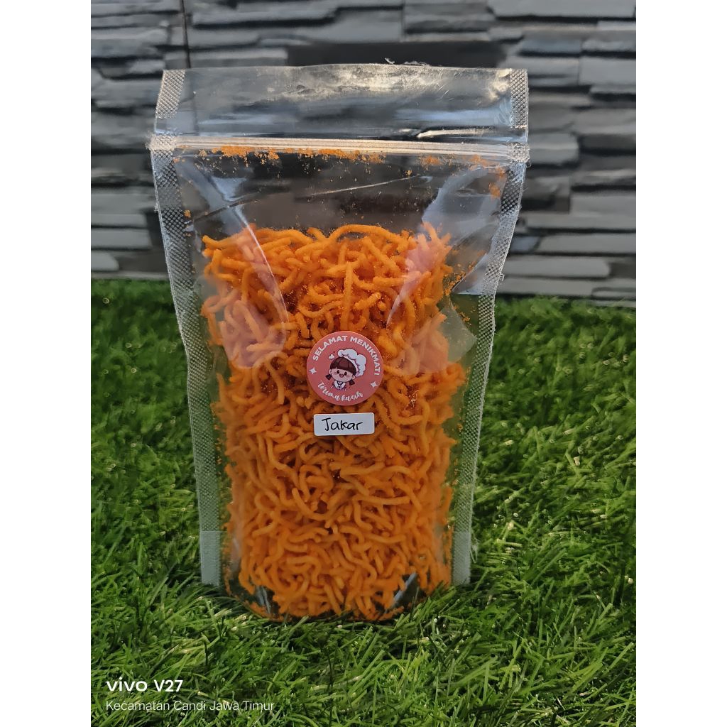 

Mie Kremes dengan varian Rasa Jagung Bakar