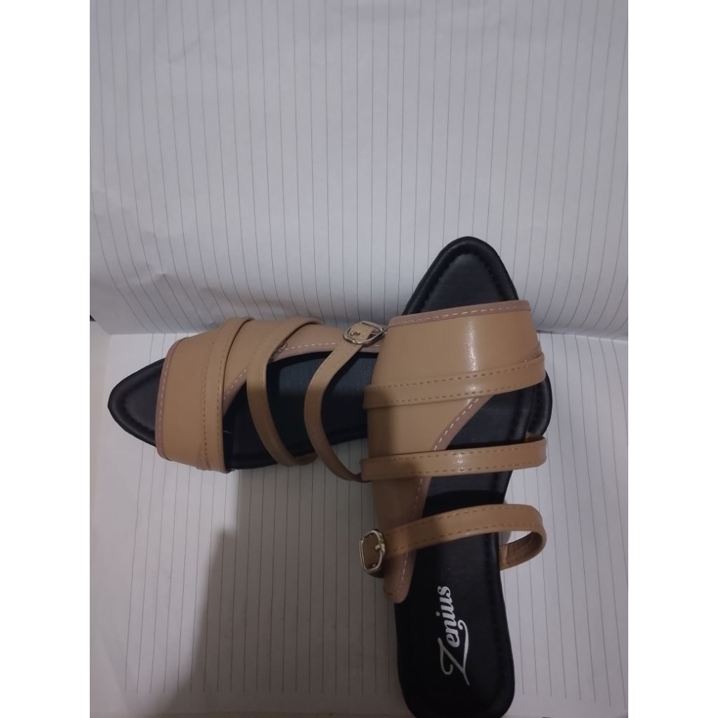 Sandal Wanita Zenius Strap Buckle Merek: Zenius