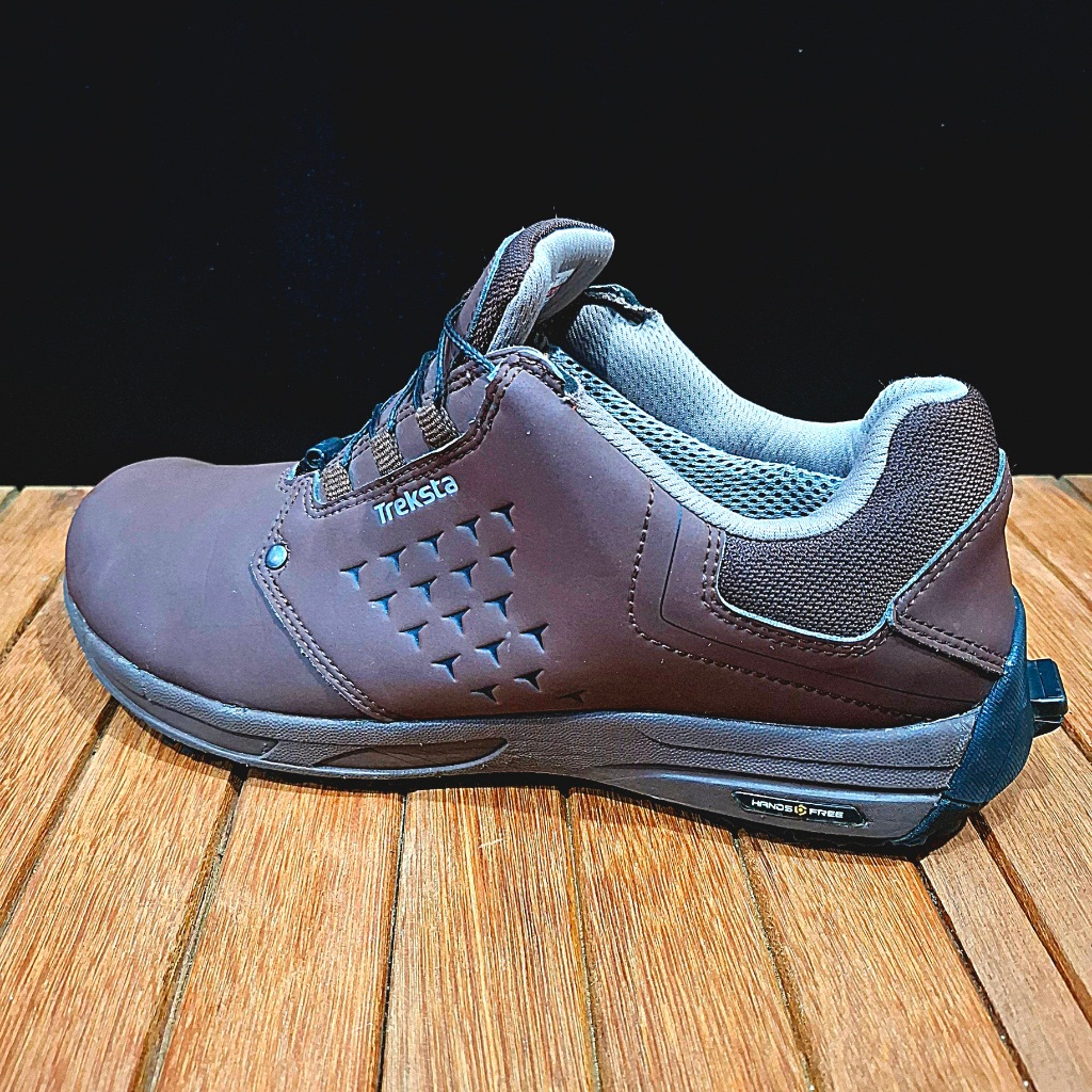 Sepatu gunung autdoor TREKSTA boa sitem