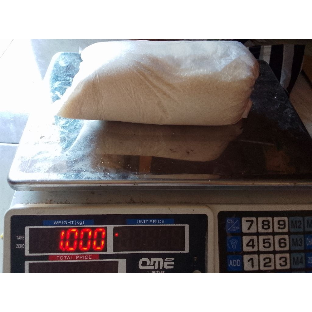 

Gula pasir 1kg timbangan pas/gula pasir putih