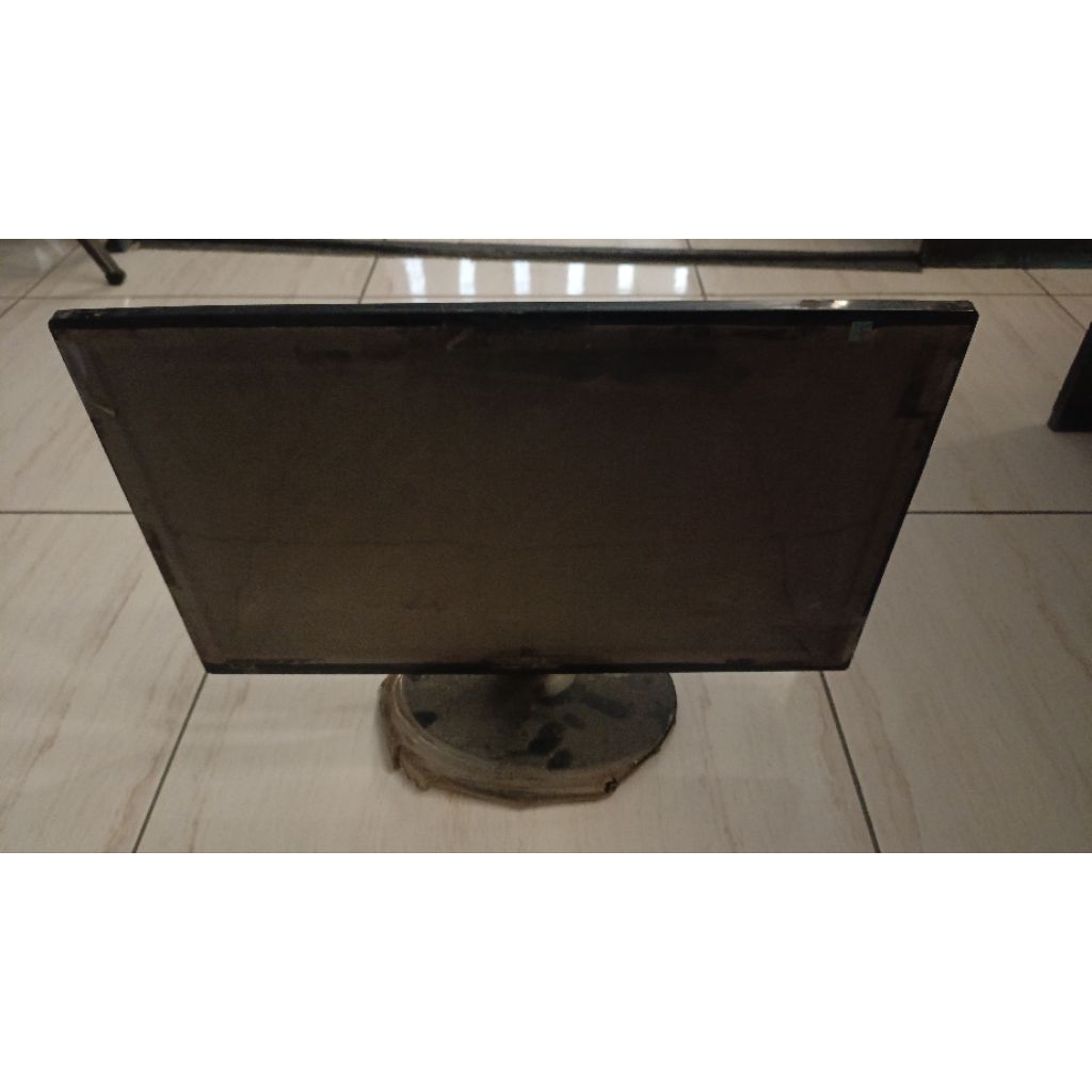 Lcd monitor samsung 19inch layar buram (panel mati)
