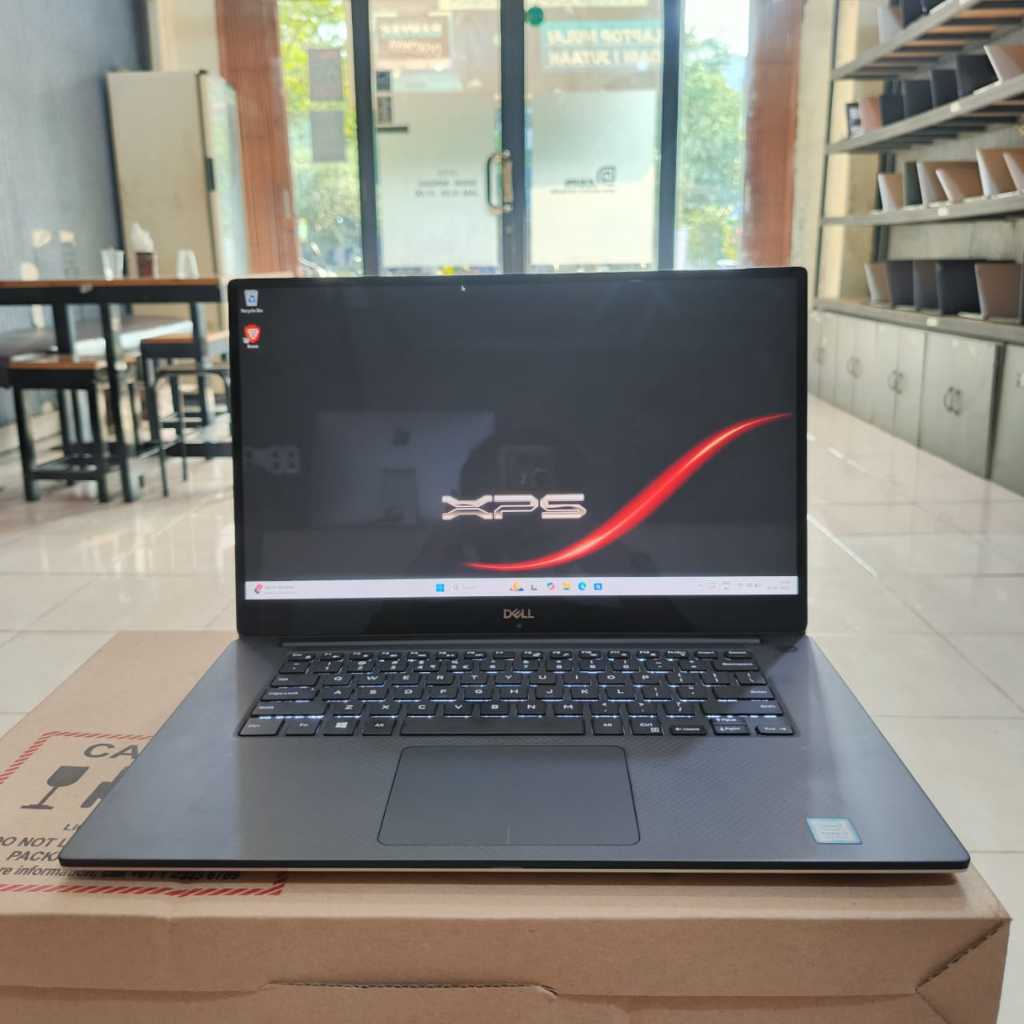 LAPTOP SECOND,Dell XPS 15 9570, Black Silver