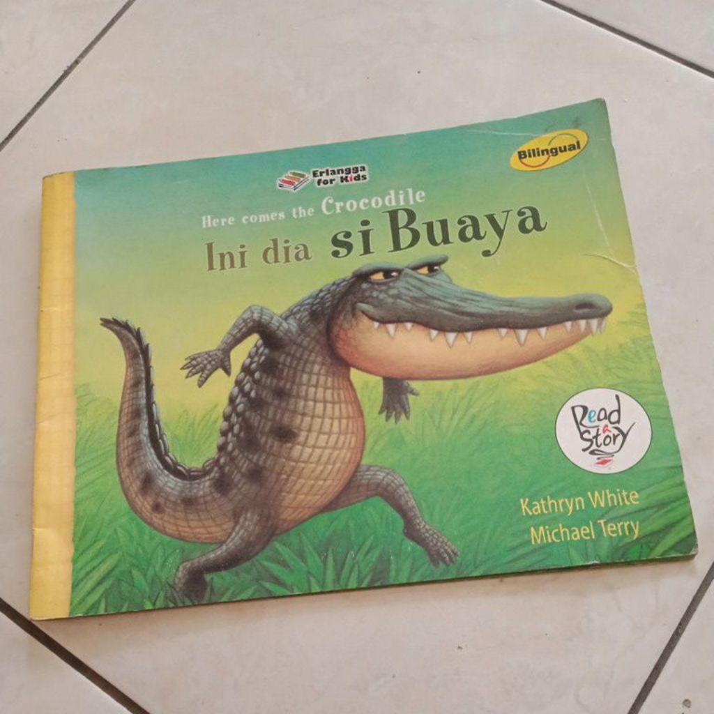 buku here comes the crocodile ini dia si buaya l
