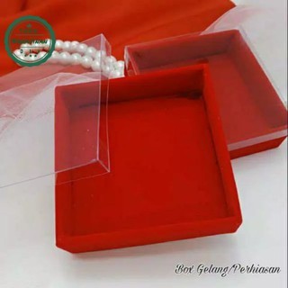Kotak Box Souvenir Bludru Tutup Mika Untuk Gelang Kalung